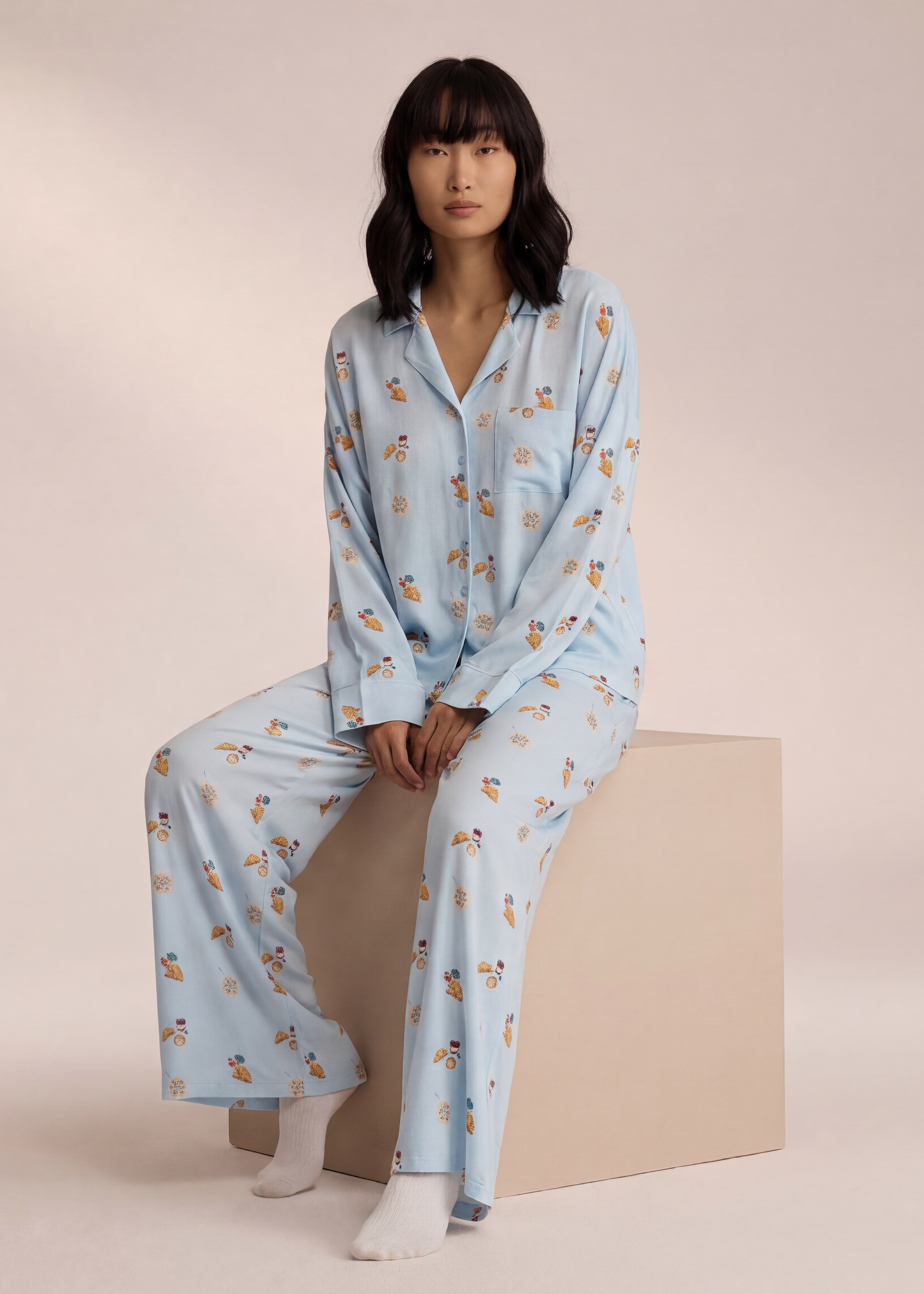 Relaxed Fit Women's Pajama Set for Cozy Comfort