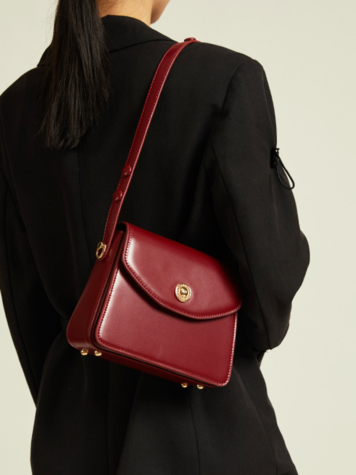 Flap Shoulder Bag for Chic Everyday and Evening Looks