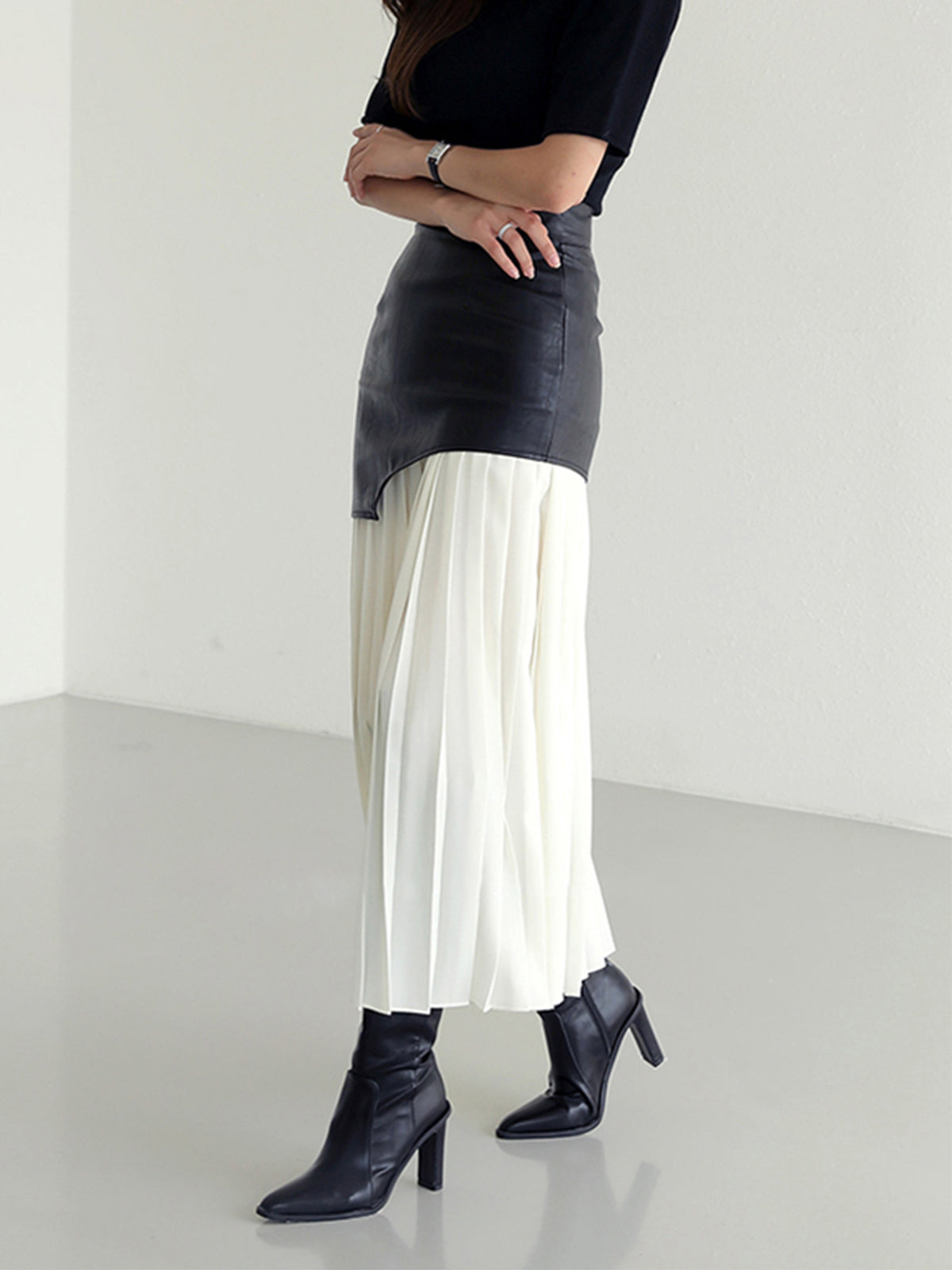 Pleated Maxi Skirt for Elegant Flowing Styling Looks