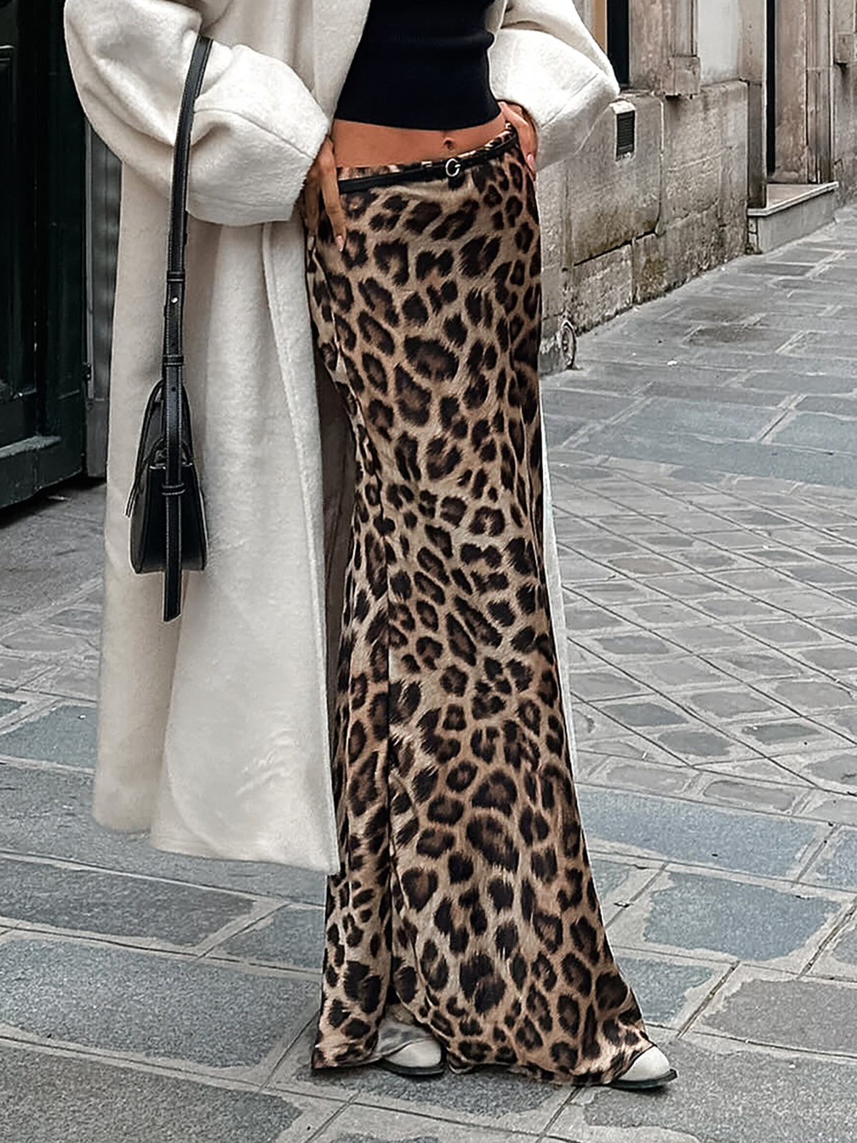 Leopard Print Maxi Skirt for Bold Elegant Styling Looks