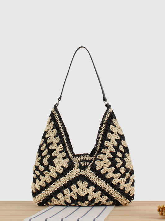 Crochet Shoulder Bag for Elegant Summer Styling Looks