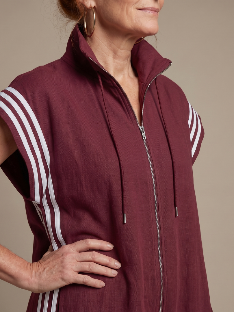 Modern Zip-Up Women’s Tracksuit