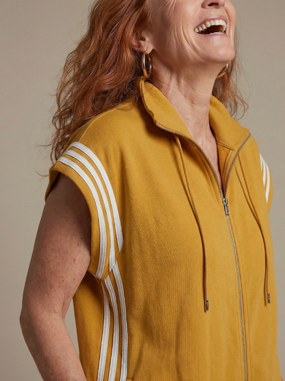 Modern Zip-Up Women’s Tracksuit