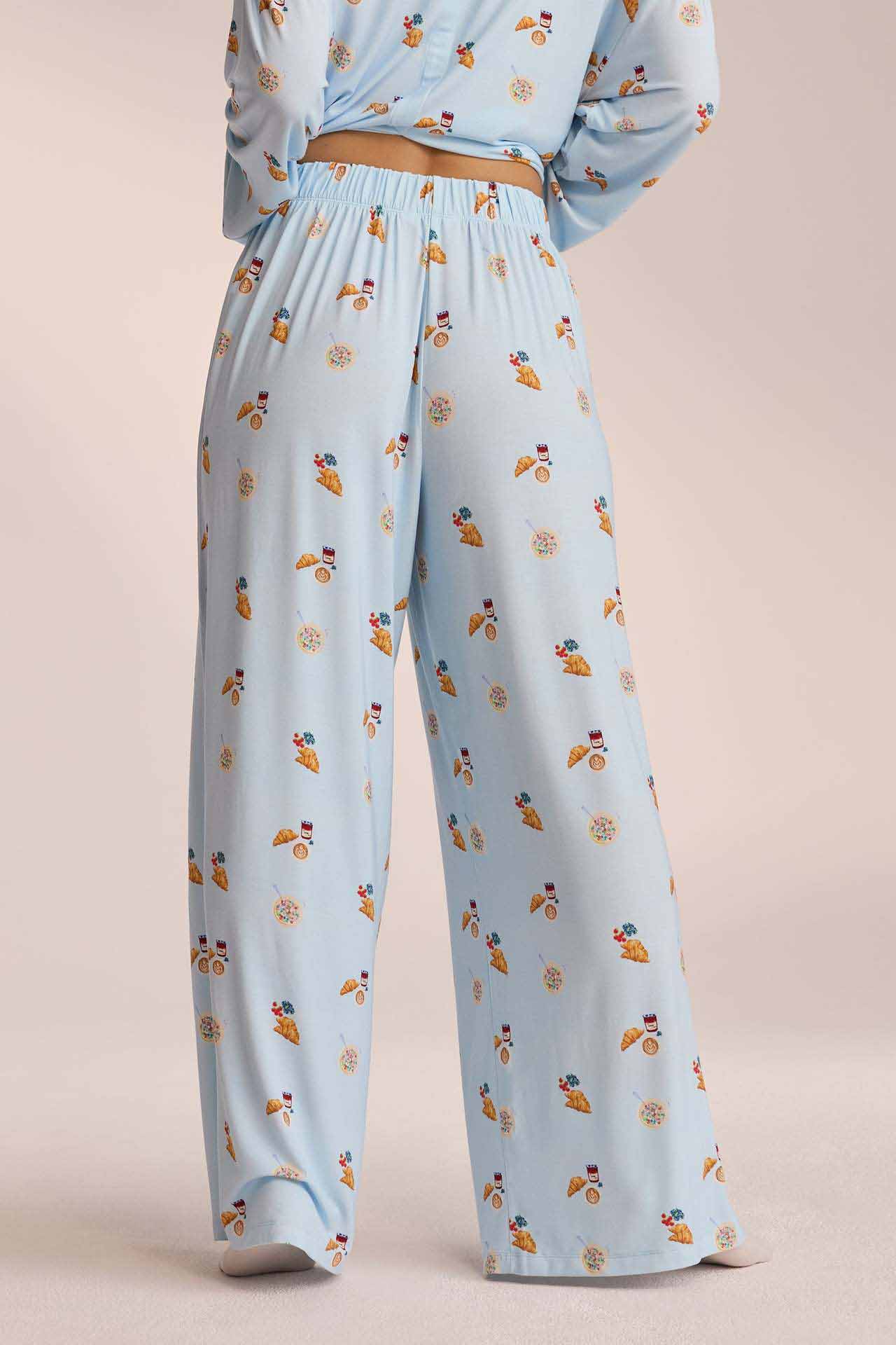 Relaxed Fit Women's Pajama Set for Cozy Comfort