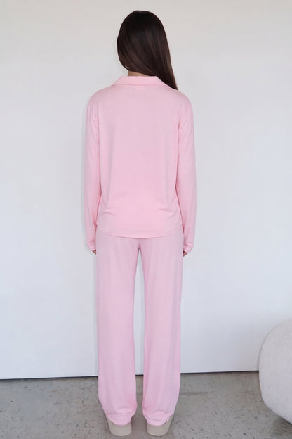 Elegant Relaxed Fit Lounge Set