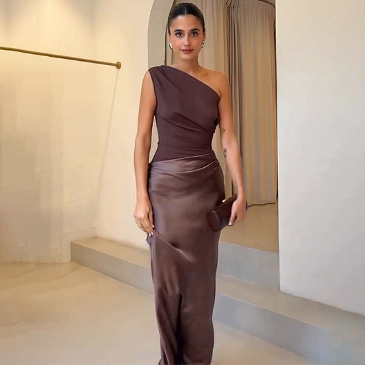 One-Shoulder Flowing Maxi Dress for Elegant Summer Nights