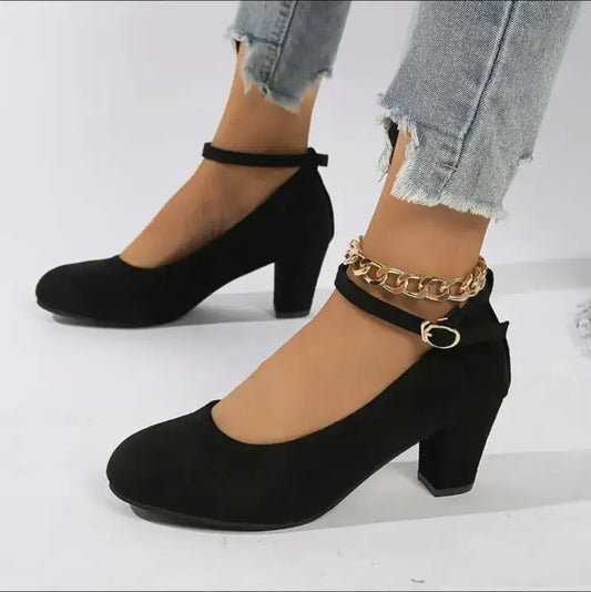 Women’s Round Toe Block Heels - Matte Suede Finish