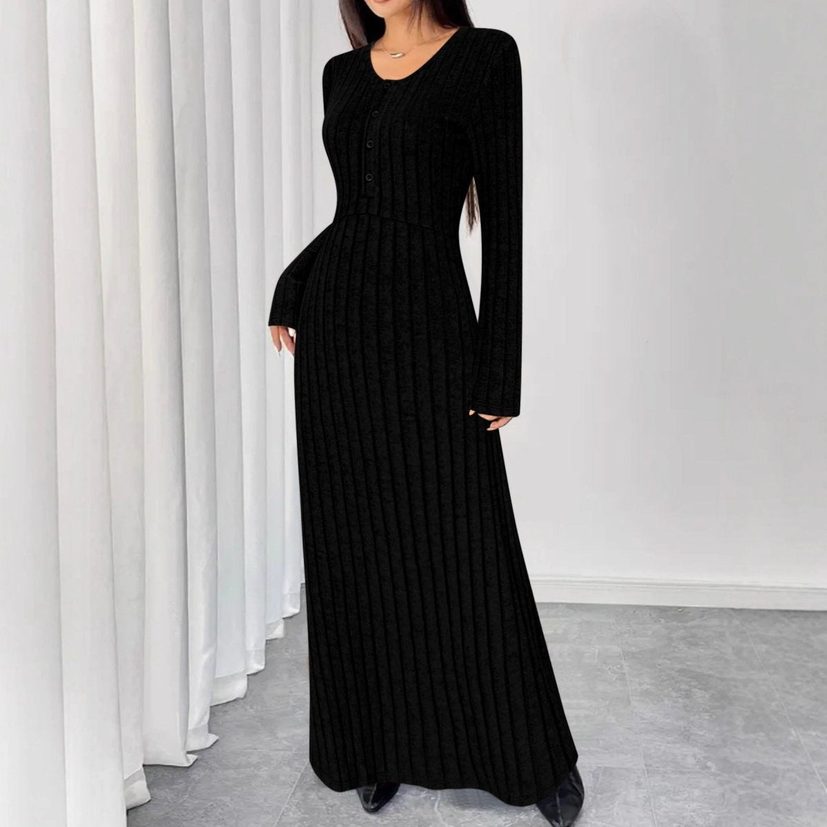 Ribbed Knit Maxi Dress with Long Sleeves and V-Neck