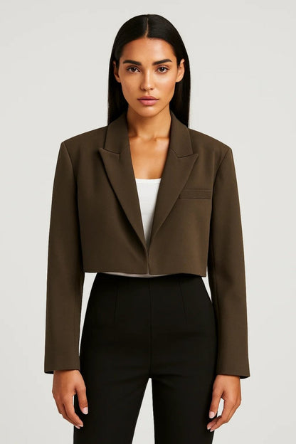 Short Blazer – Sleek Cropped Fit for Modern Elegant Styling