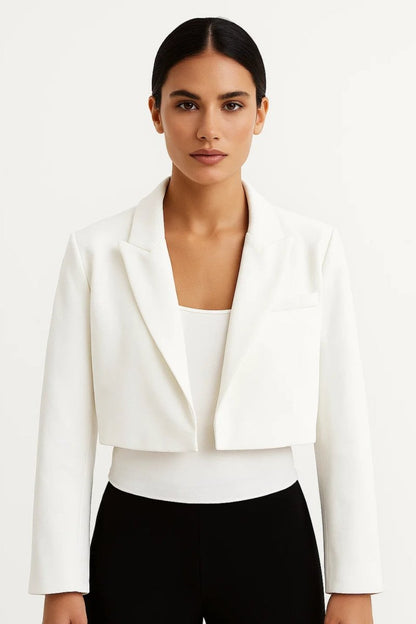 Short Blazer – Sleek Cropped Fit for Modern Elegant Styling