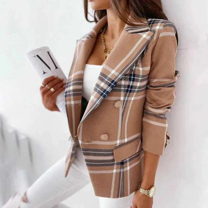 Classic Blazer – Timeless Tailored Fit for Elegant Occasions