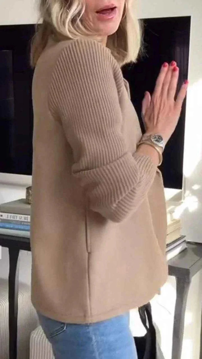 Blazer with Knit Sleeves – Hybrid Design for Casual Chic Looks