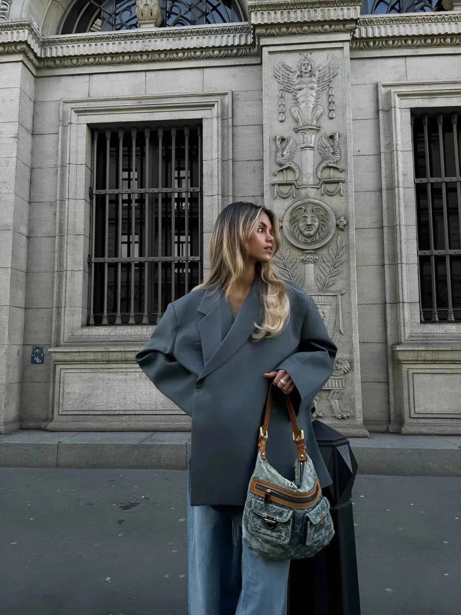 Oversized Blazer – Clean Minimal Look with Relaxed Tailored Fit
