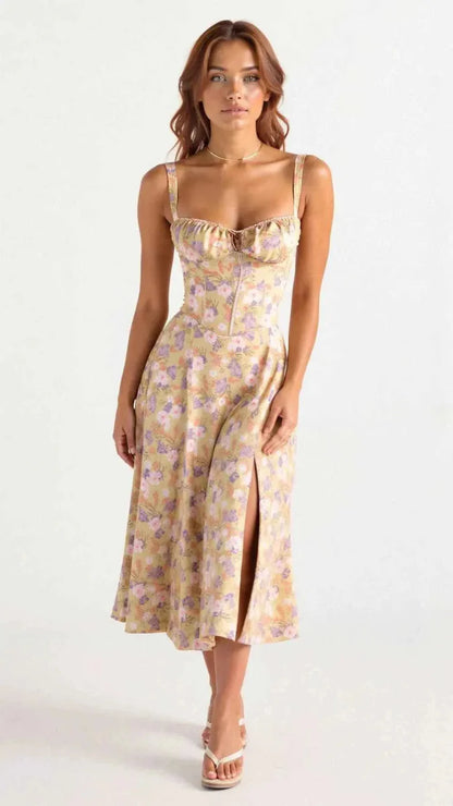 Romantic midi dress with vintage floral pattern
