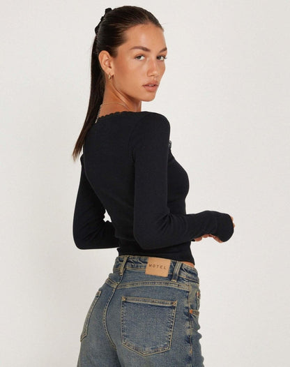 Ribbed Long Sleeve Lace Trim Top for Feminine Chic Looks