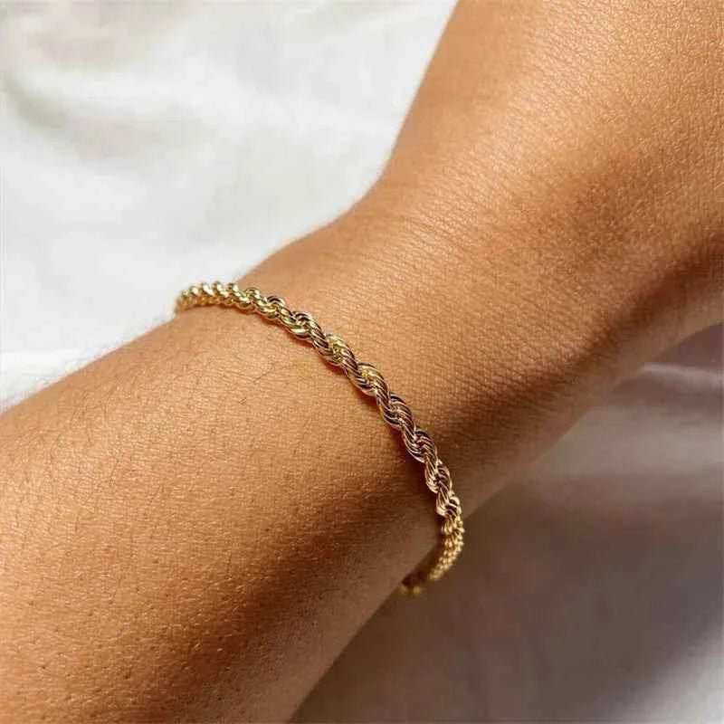 Gold Chain Bracelet for Effortless Everyday Chic Styling