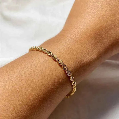 Gold Chain Bracelet for Effortless Everyday Chic Styling