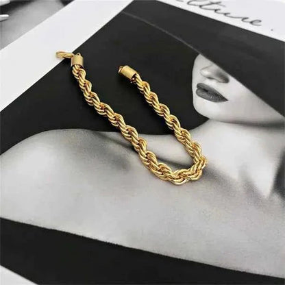 Gold Chain Bracelet for Effortless Everyday Chic Styling