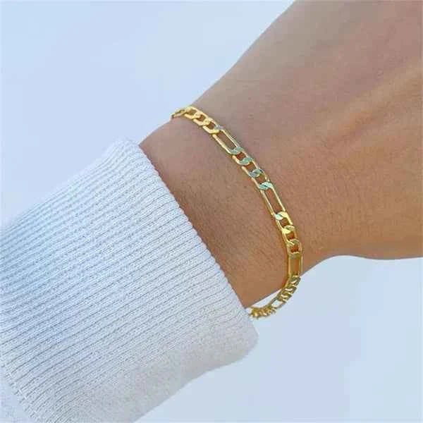 Gold Chain Bracelet for Chic Minimal Everyday Styling