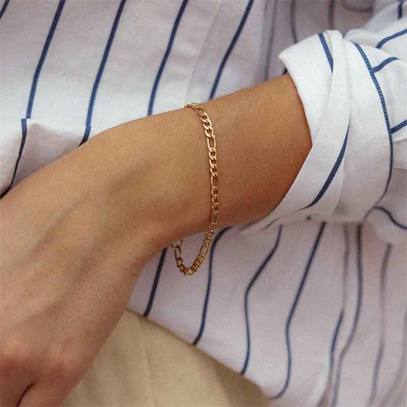 Gold Chain Bracelet for Chic Minimal Everyday Styling