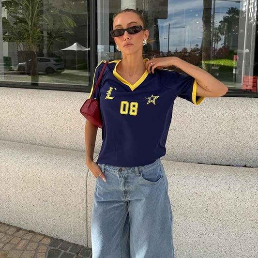 Oversized Retro Jersey Top with Relaxed Vintage Sport Fit