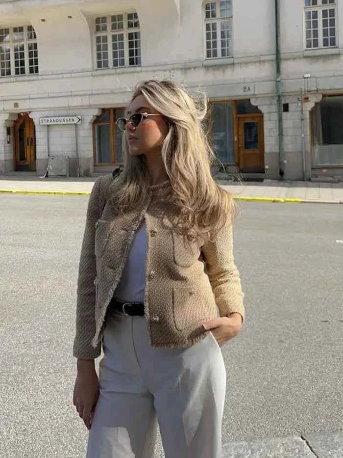 Bouclé Blazer with Gold Buttons – Classic Elegant Textured Fit